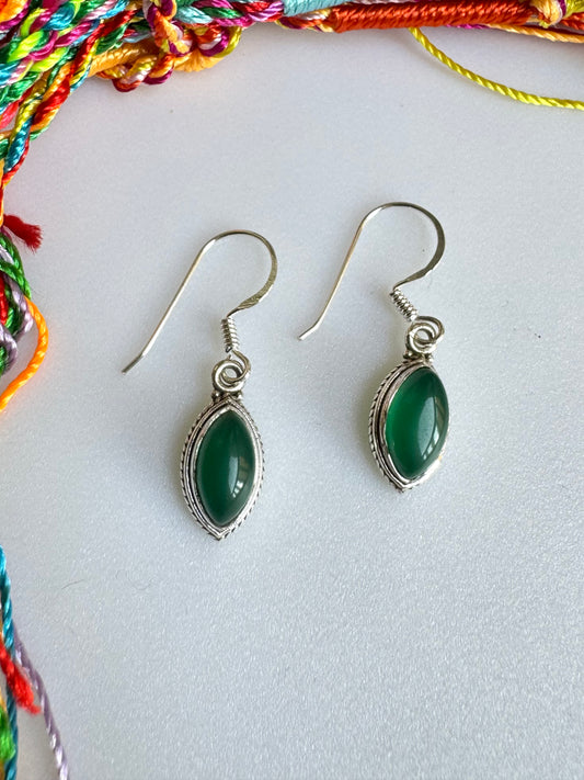 Ohrringe aus 925er Silber mit grünem Onyx