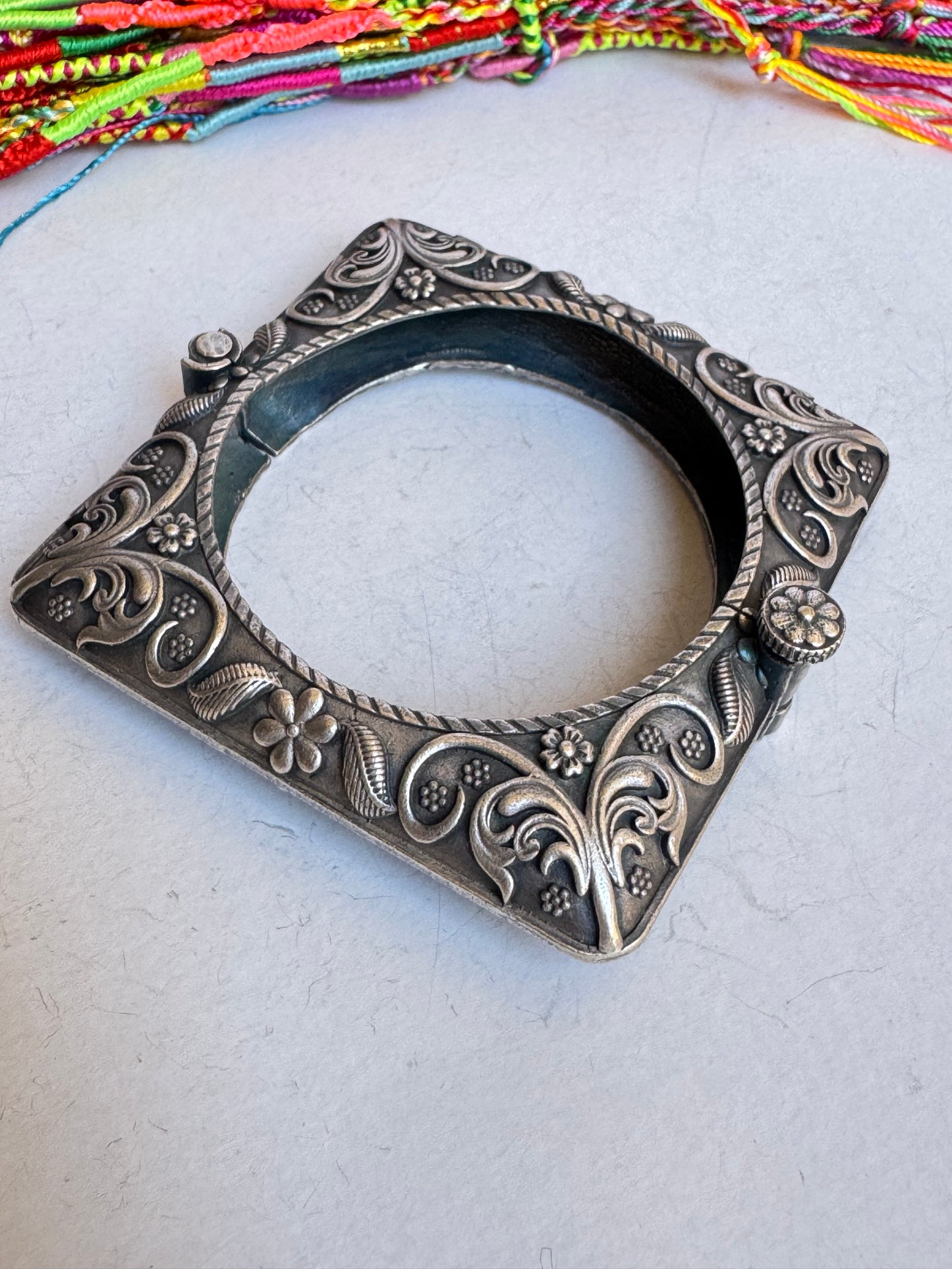 Bracciale bangle argentato