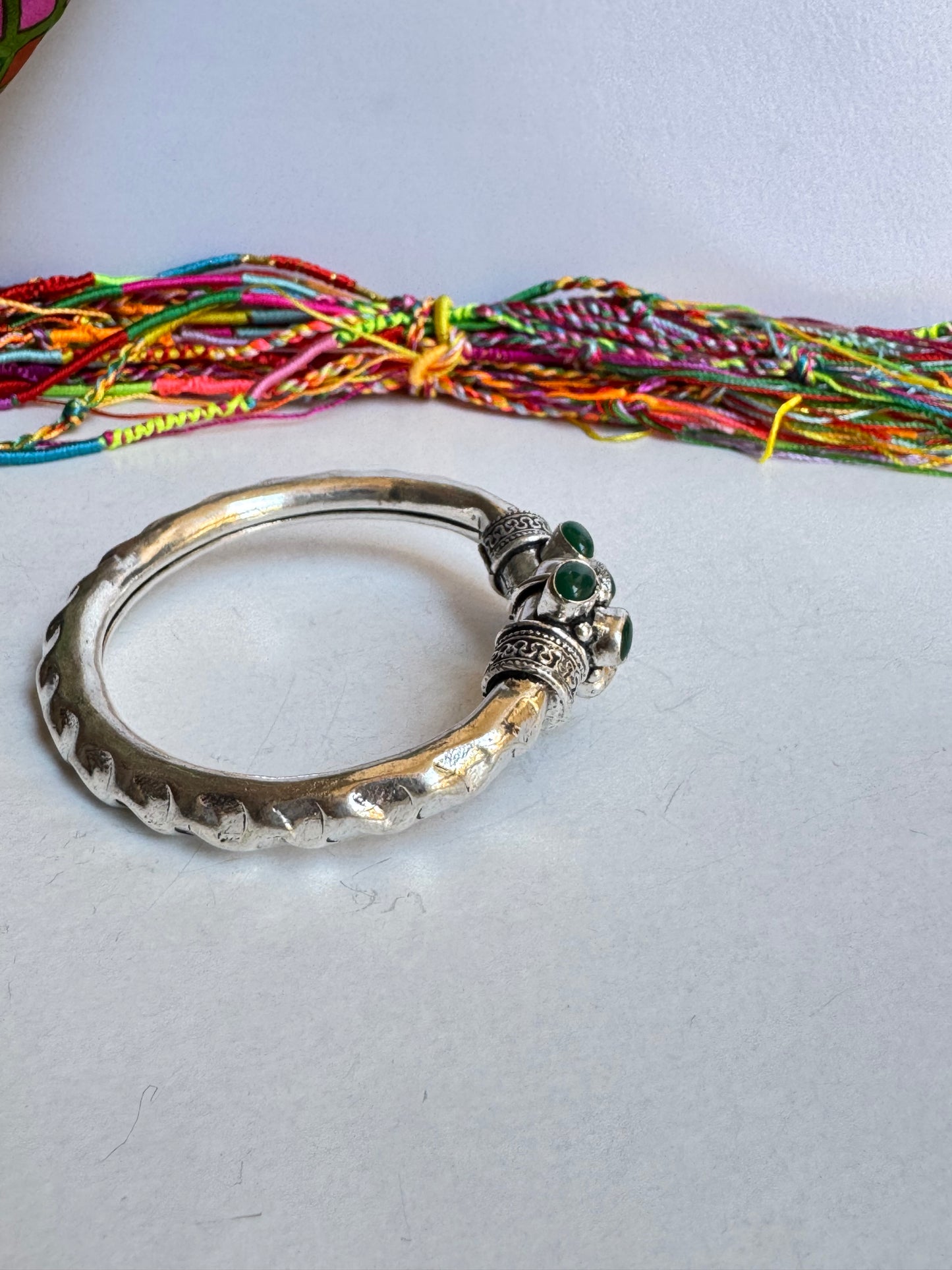 Bracciale boho argentato verde