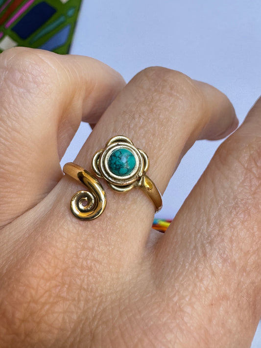 Türkis-goldener Boho-Ring