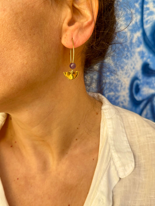 Orecchini boho dorato viola