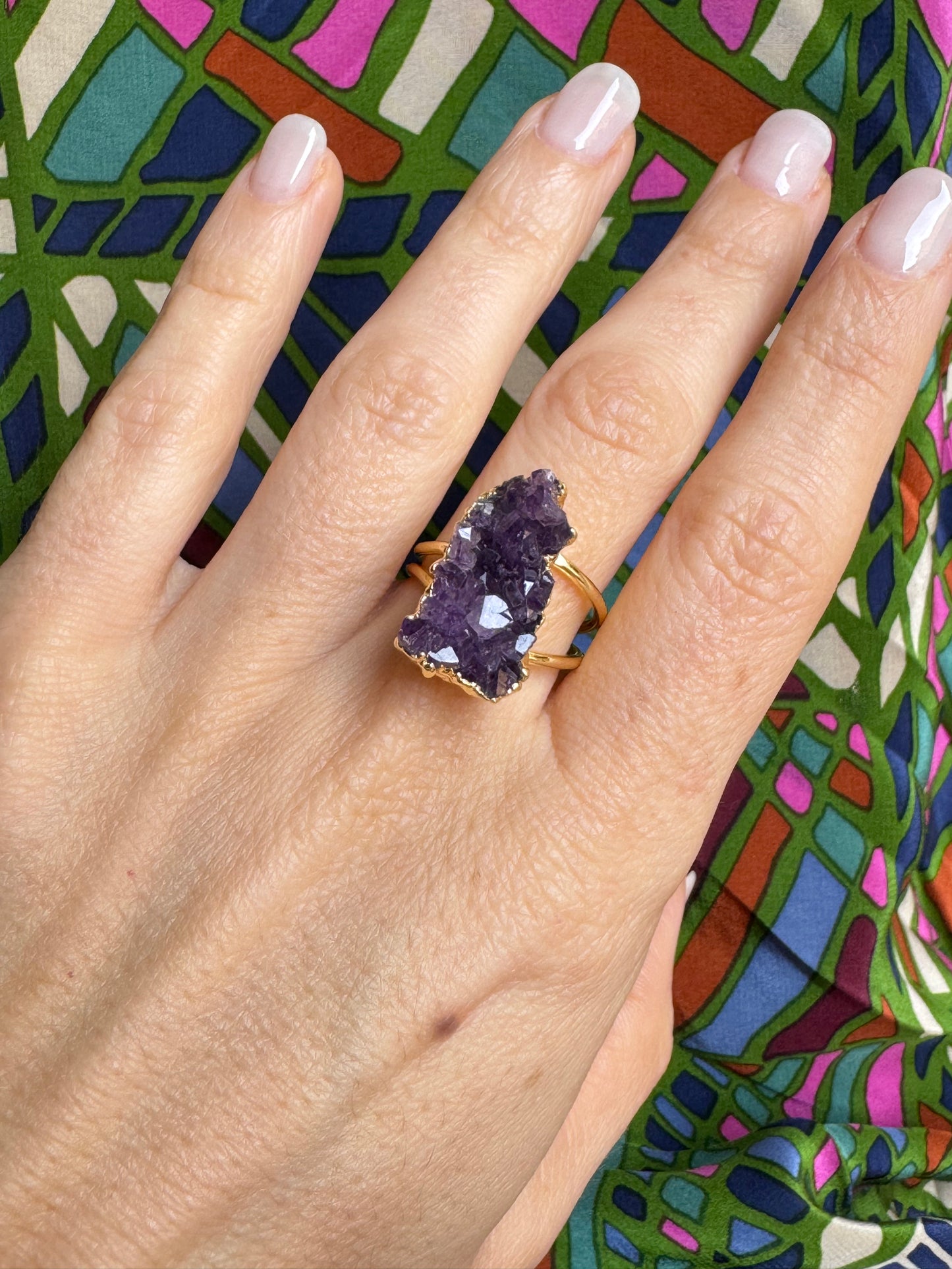 Golden ring with amethyst chips 3