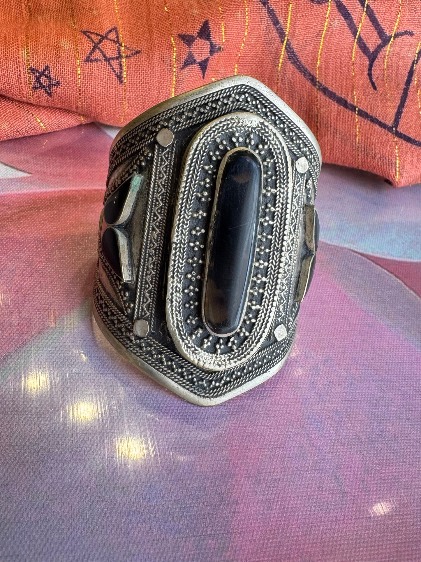 Antique vintage agate open slave bracelet