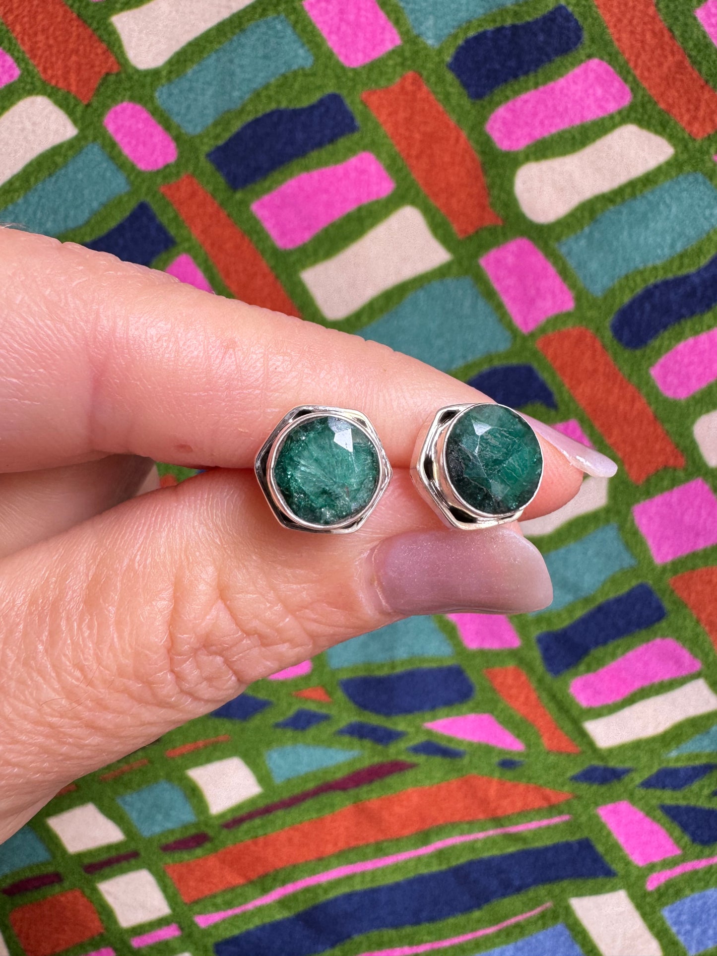 925 silver stud earrings with emerald root