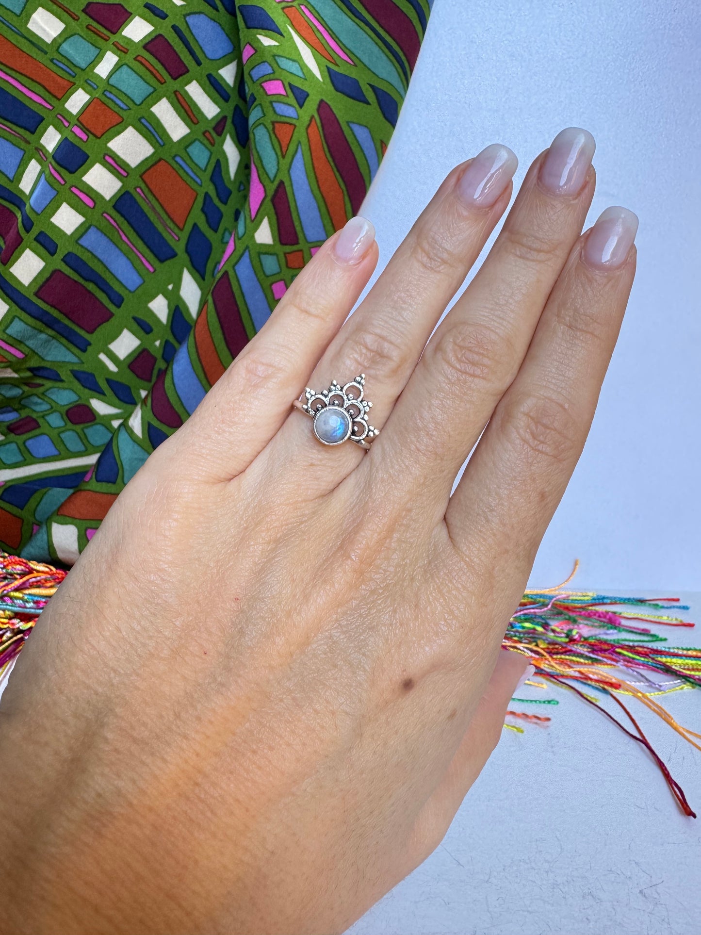 Anello boho argentato pietra di luna