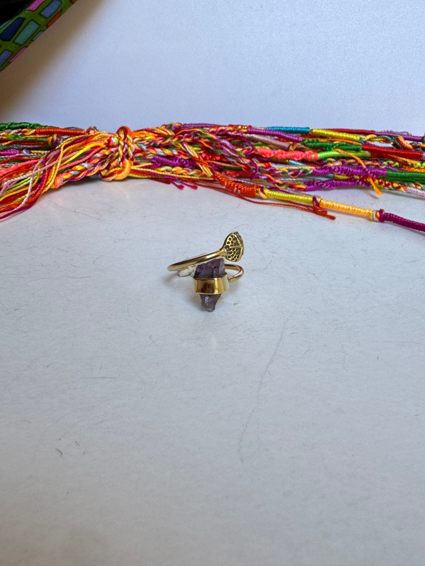 Anello boho dorato drusa viola