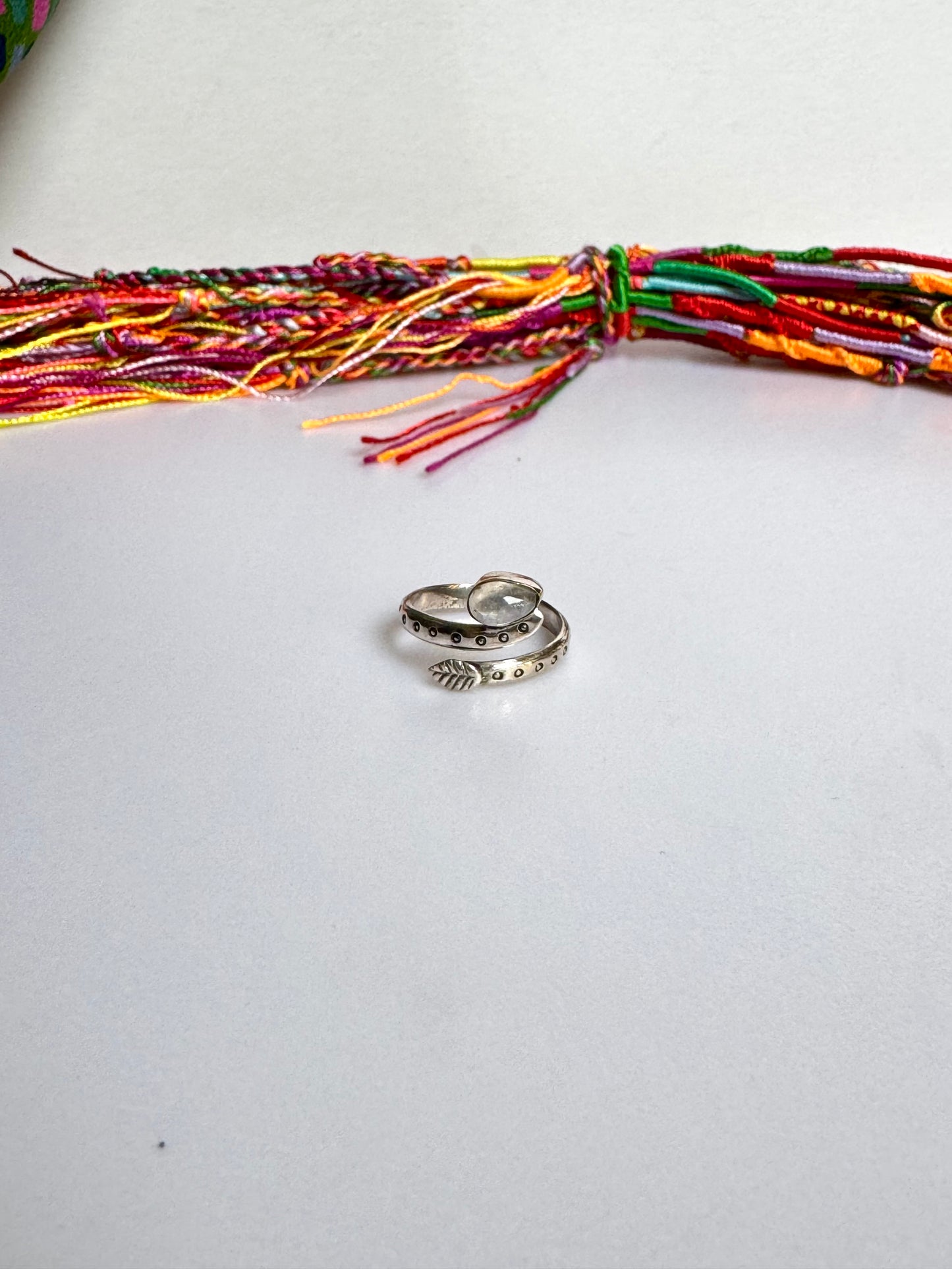 Anello argento 925 Pietra di luna arcobaleno regolabile misura 16 - 15SZ