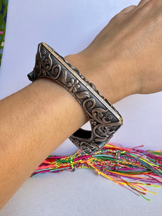 Bracciale bangle argentato