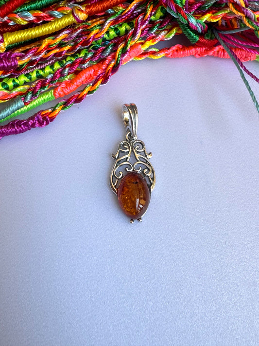 Amber 925 silver pendant