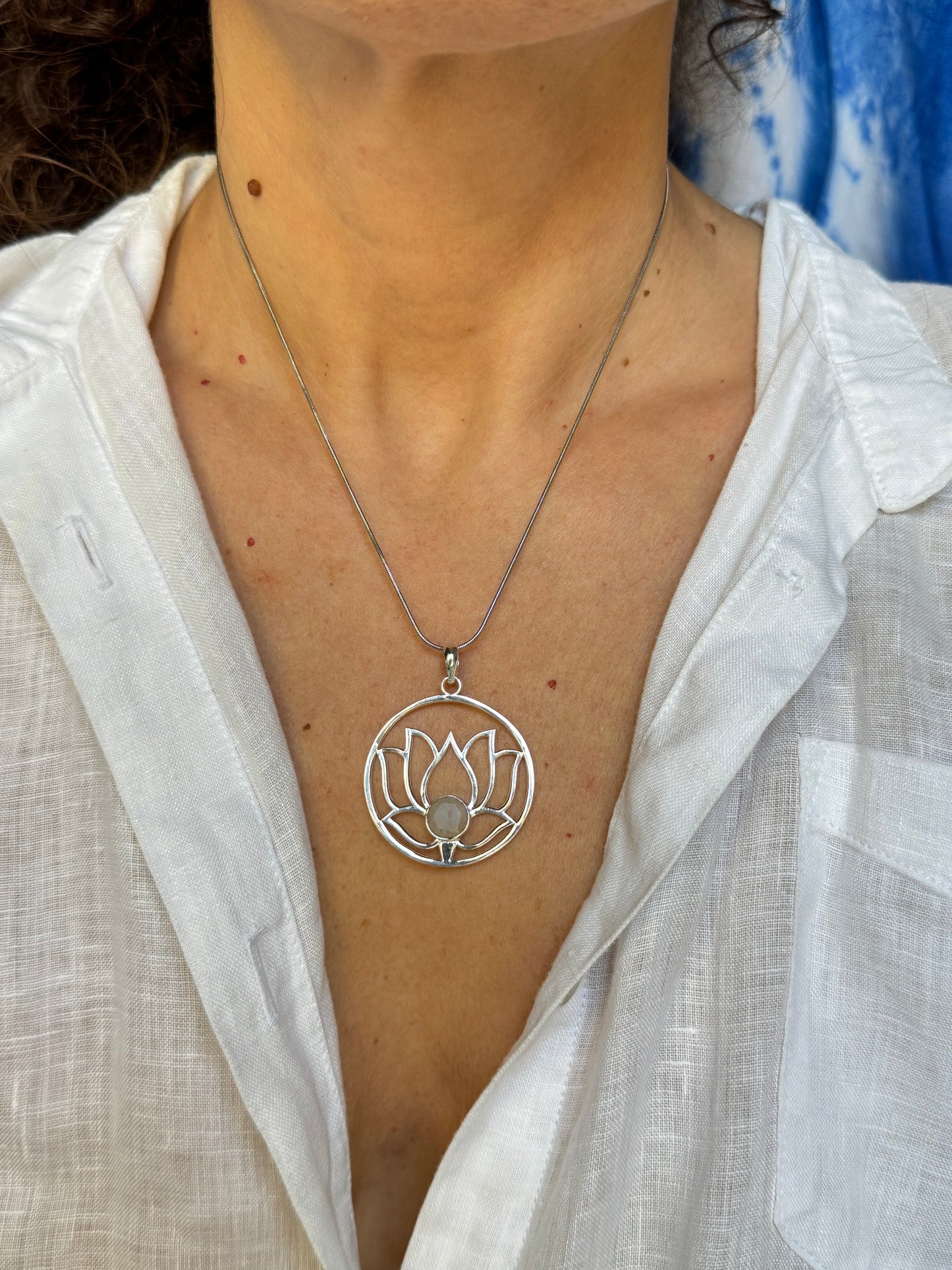 925 silver rainbow moonstone lotus pendant F29