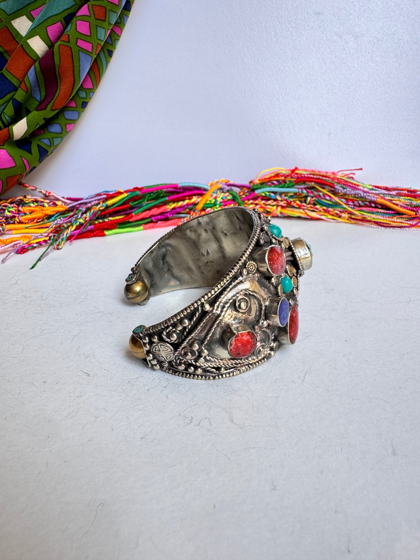Bracciale rigido nepalese vintage