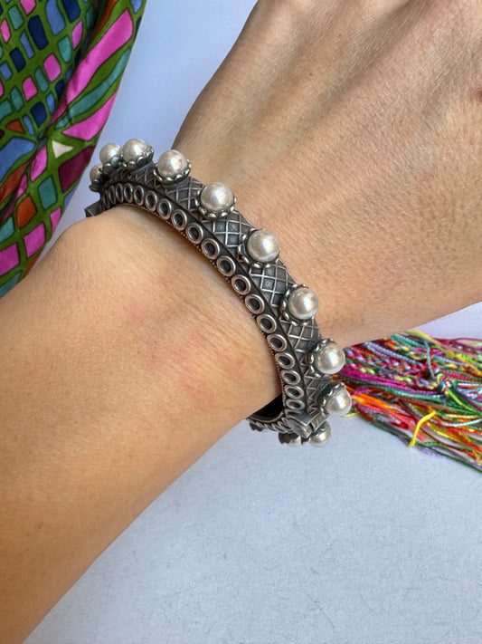 Bracciale bangle argentato