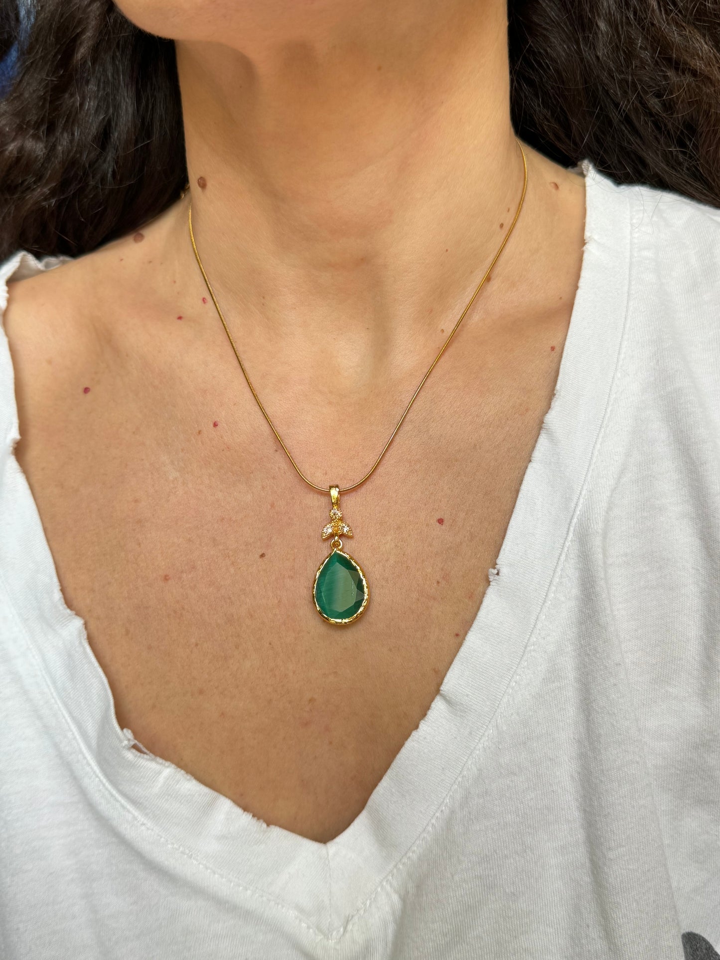 Green bottle drop stone pendant