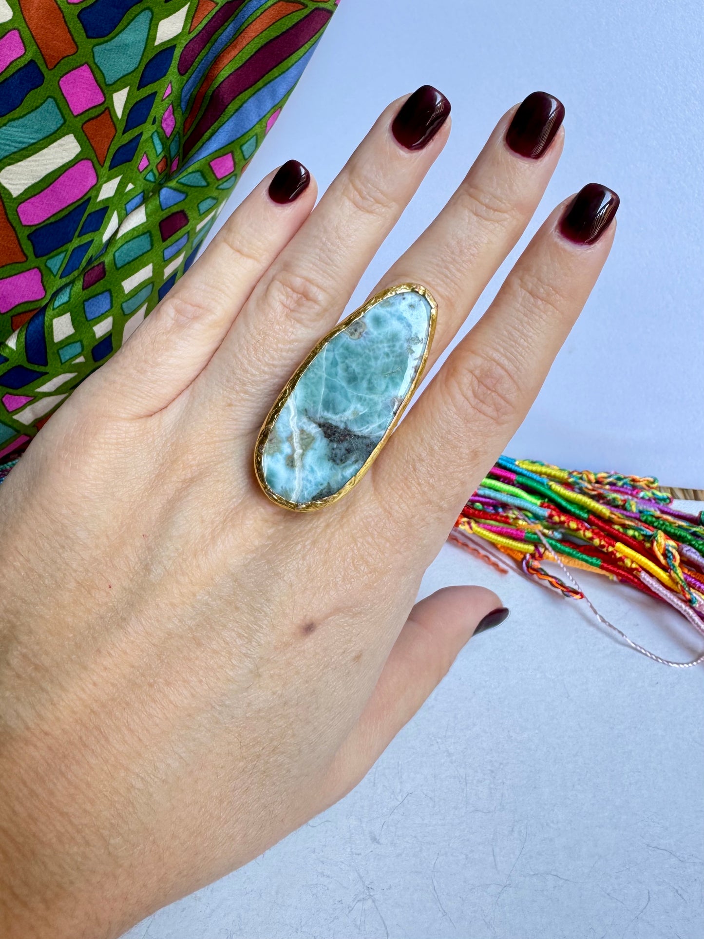 Anello boho dorato larimar regolabile