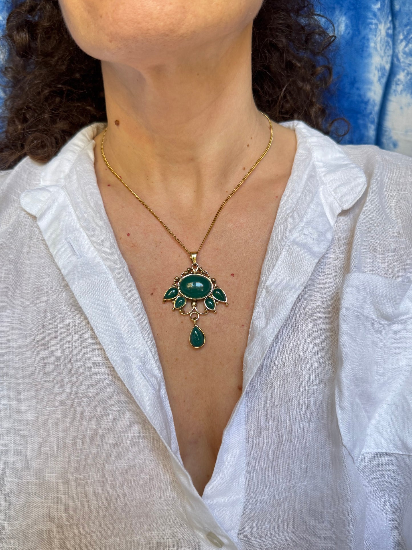 Ciondolo boho dorato verde