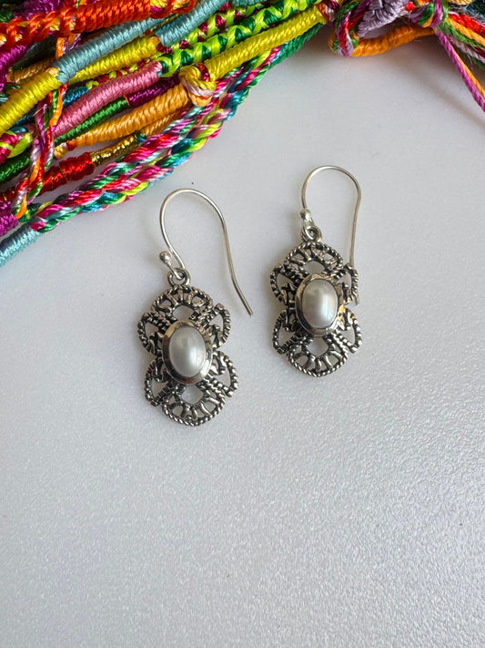 925 silver earrings with river pearls R45