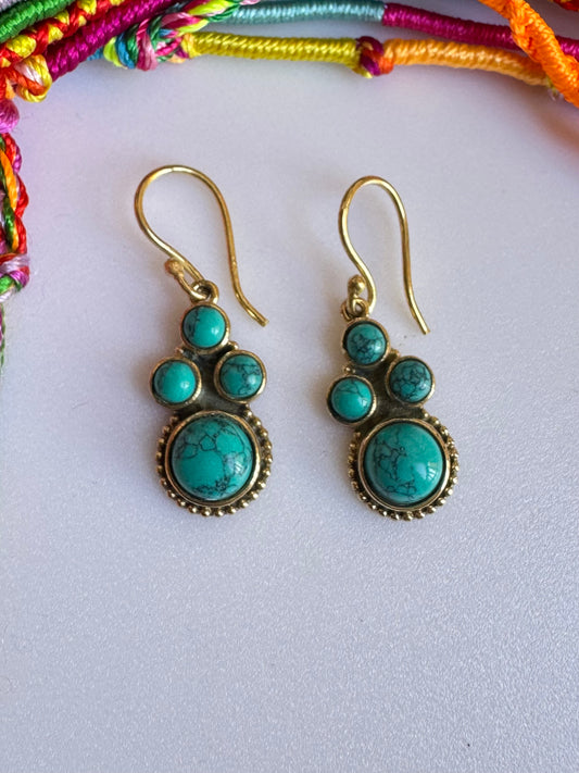 Orecchini boho dorato turchese V5