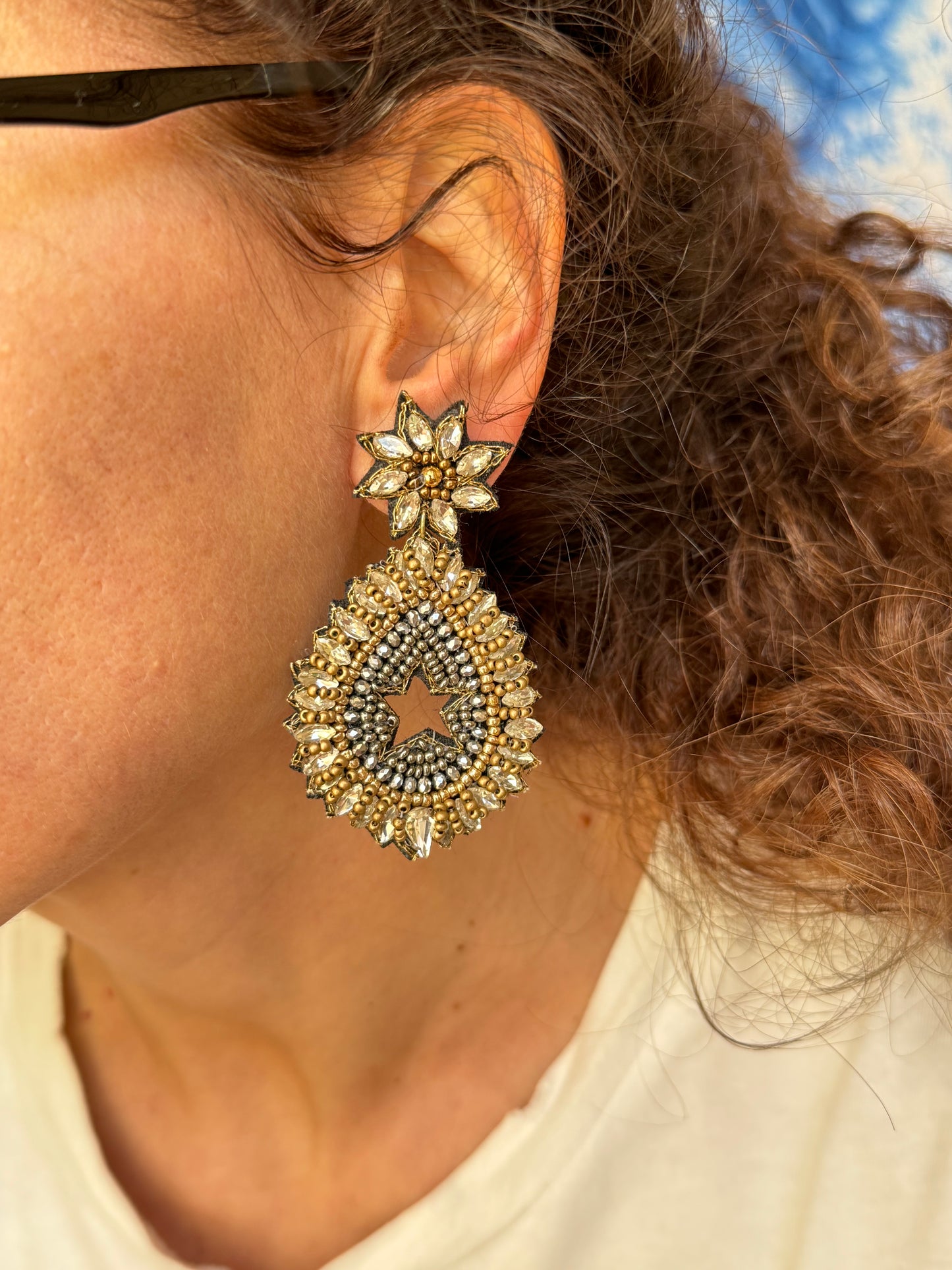 Golden rhinestone earrings