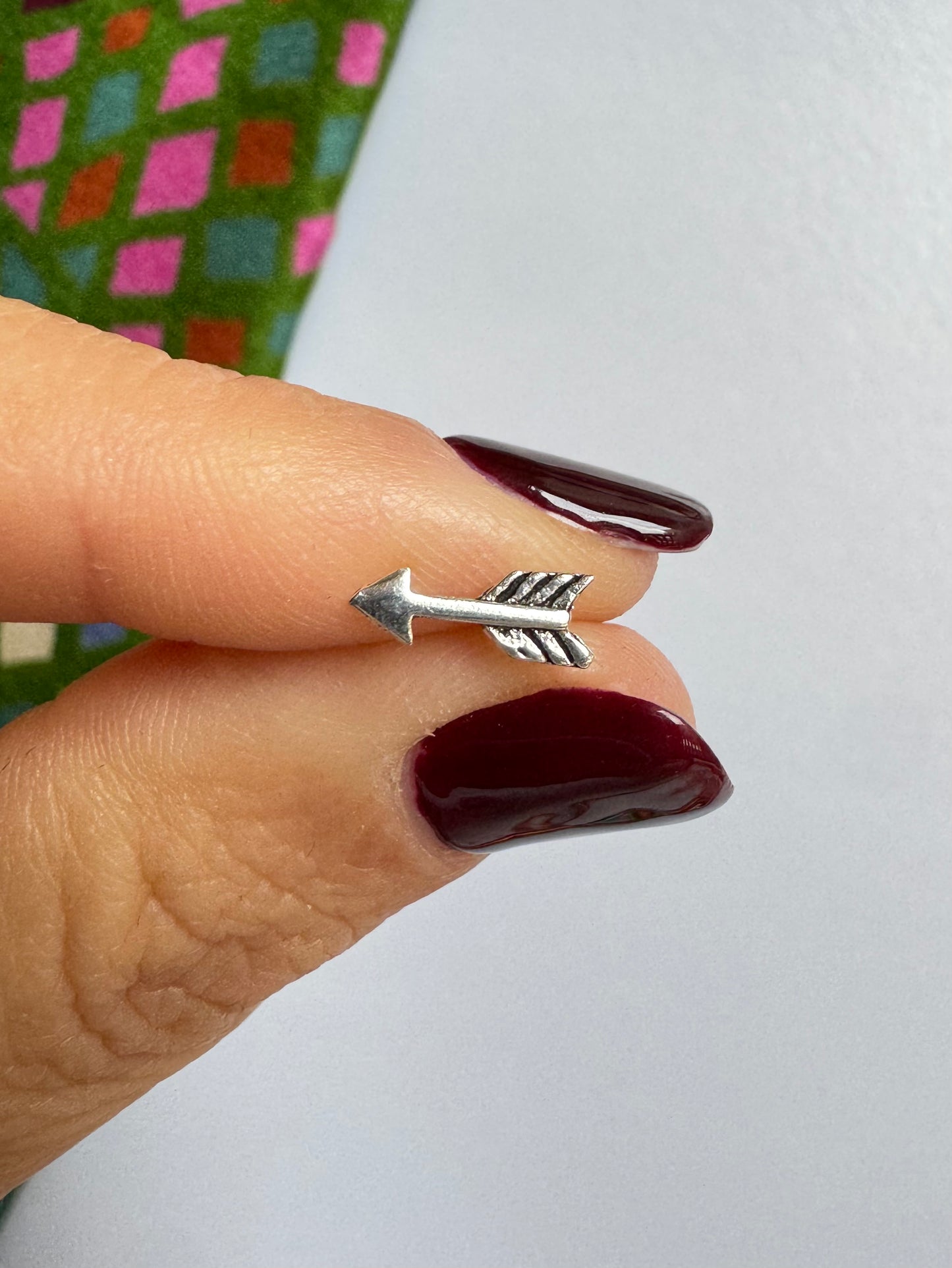 925 silver single lobe arrow earring