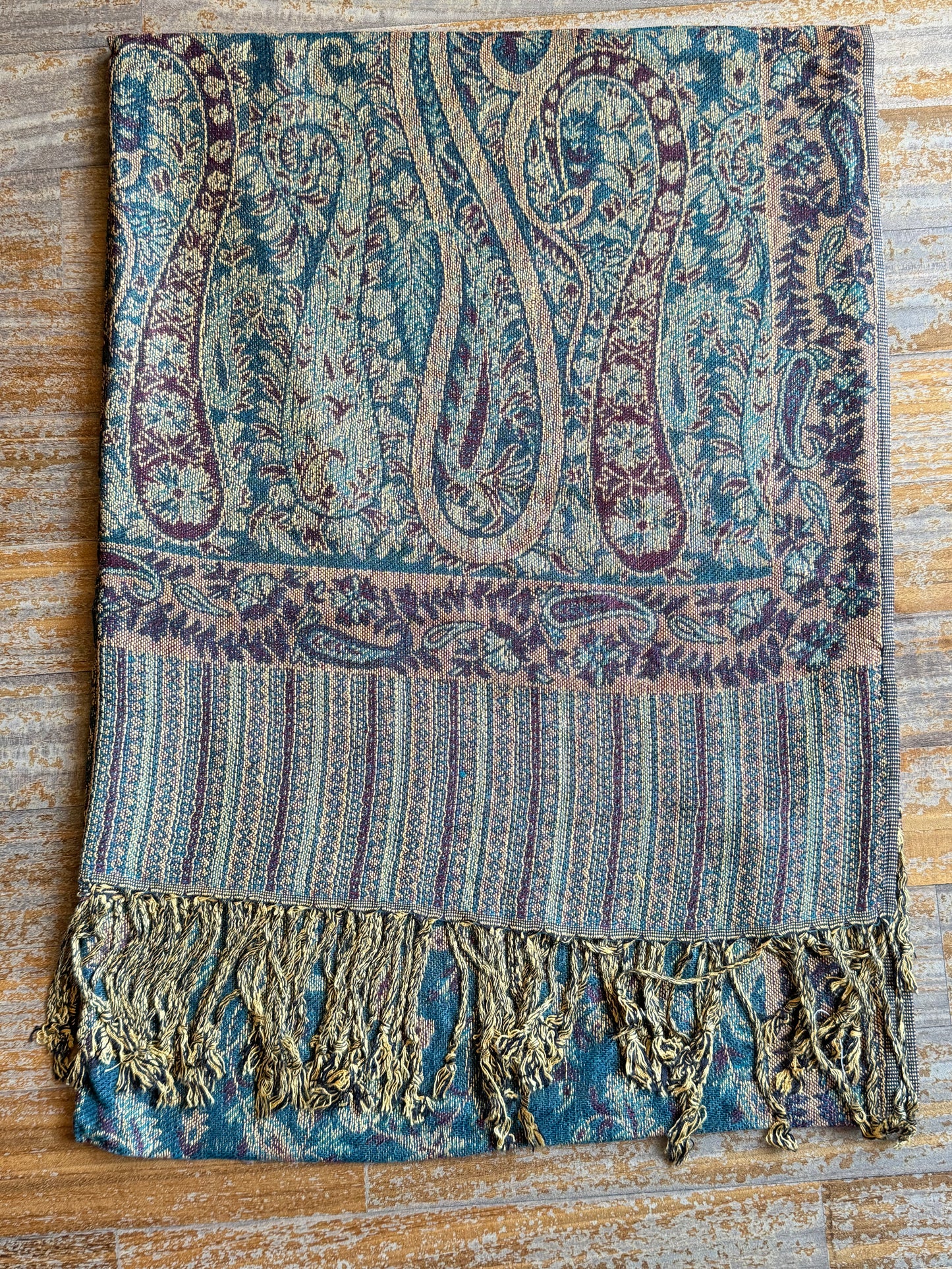 Pashmina-Schal gestohlen 446/1