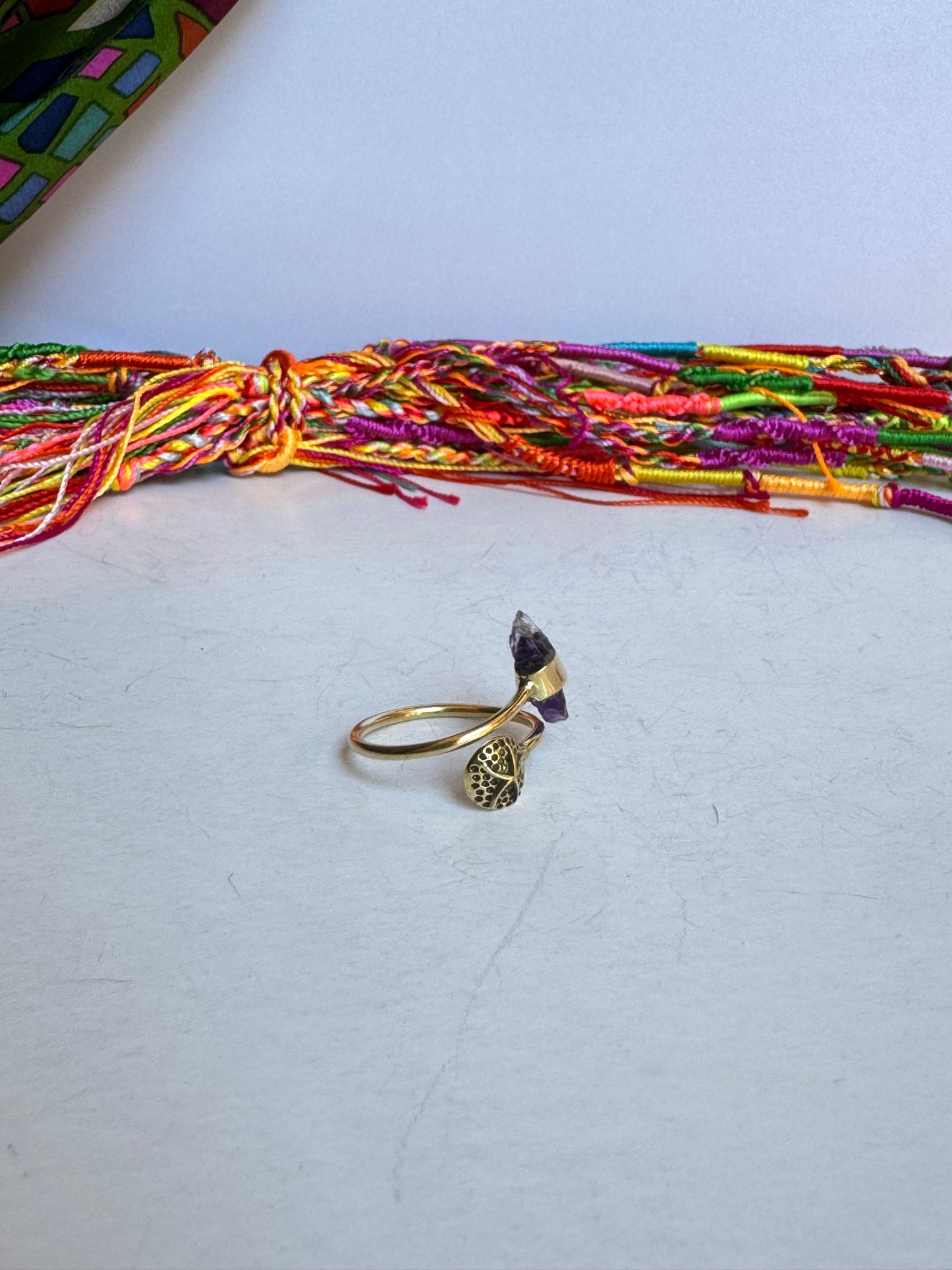 Anello boho dorato drusa viola