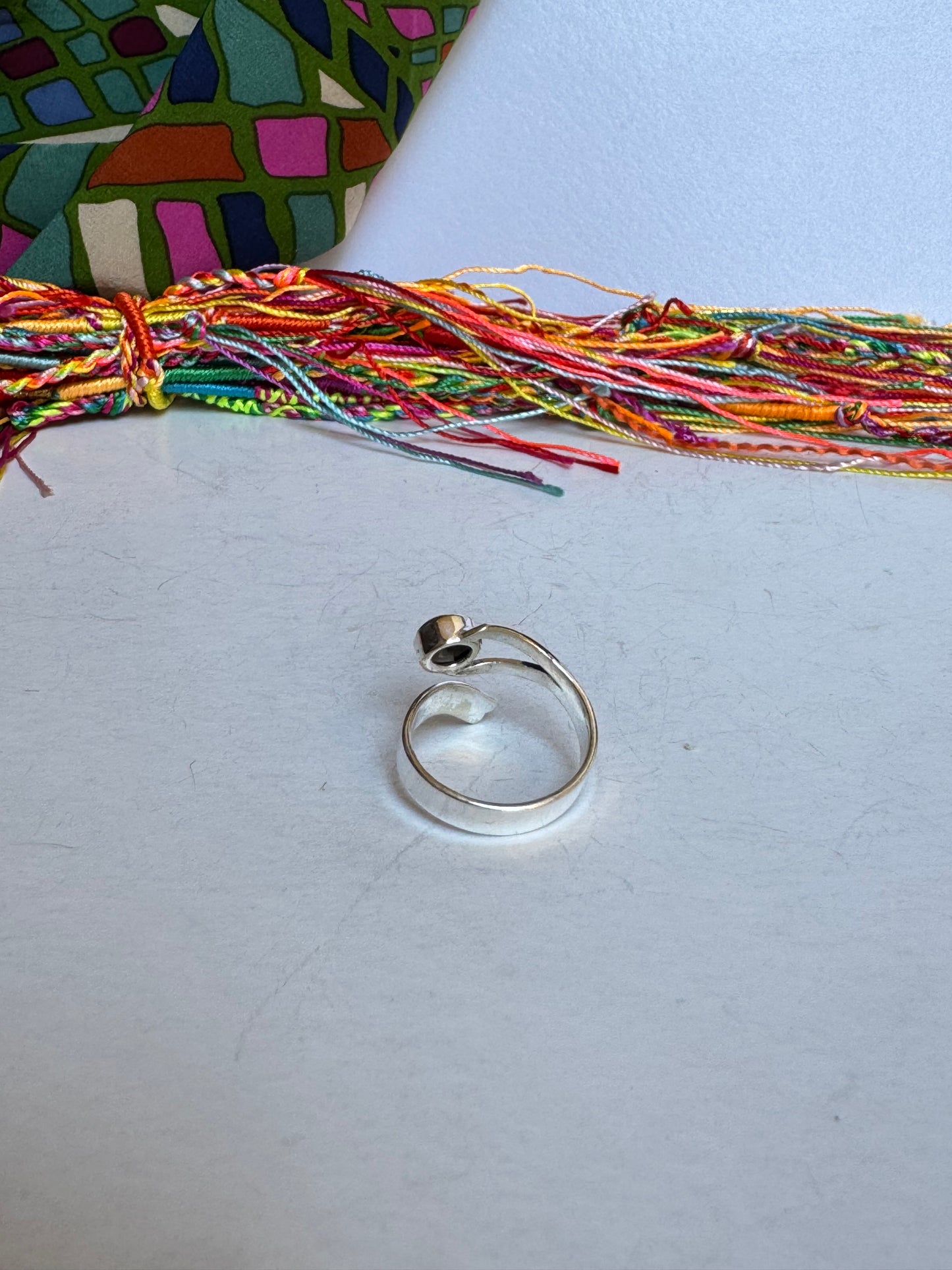 Anello boho argentato rosso