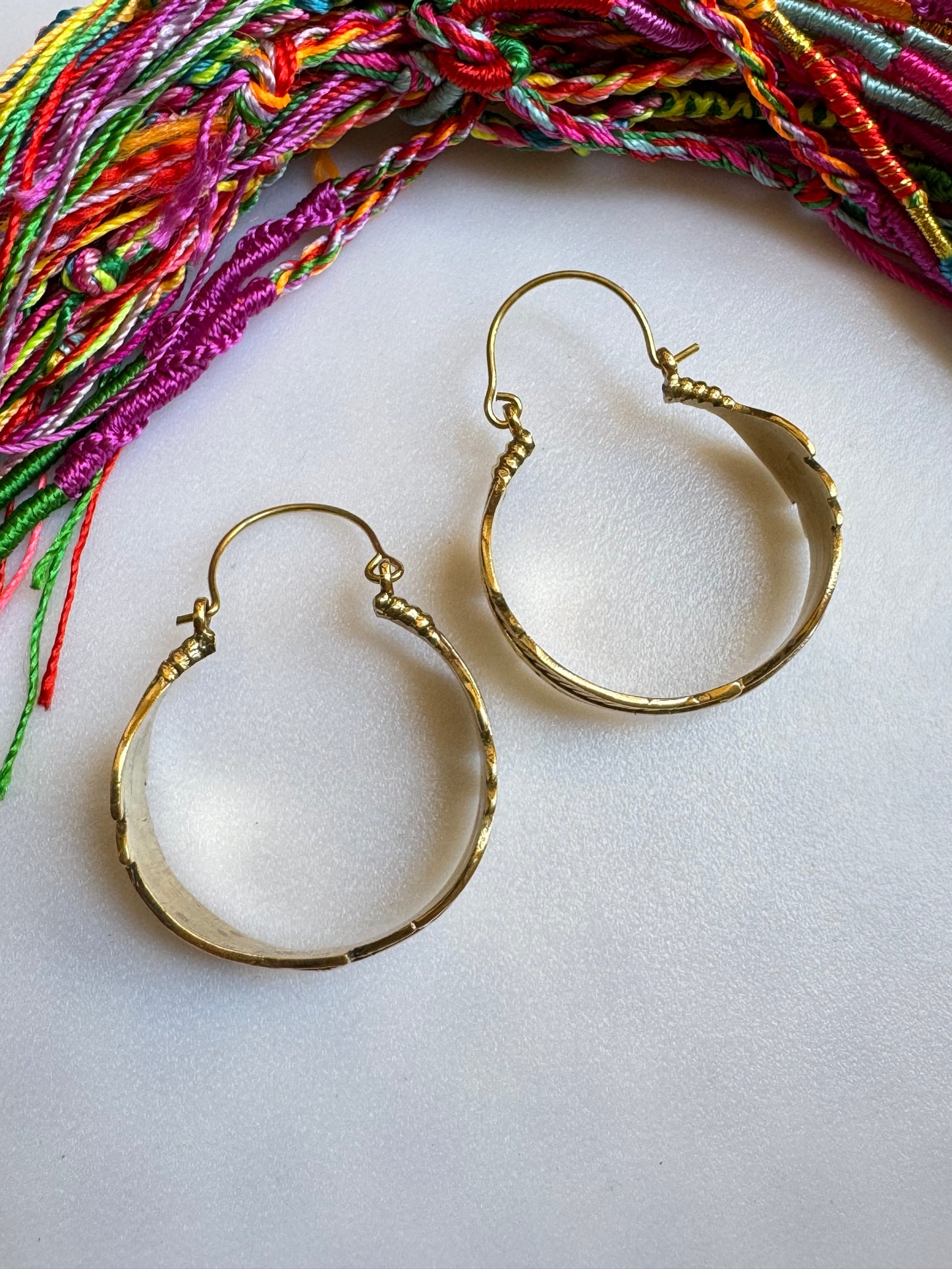 Boho gold leaf circle earrings