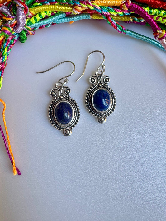 Boho-Ohrringe aus Lapislazuli-Silber