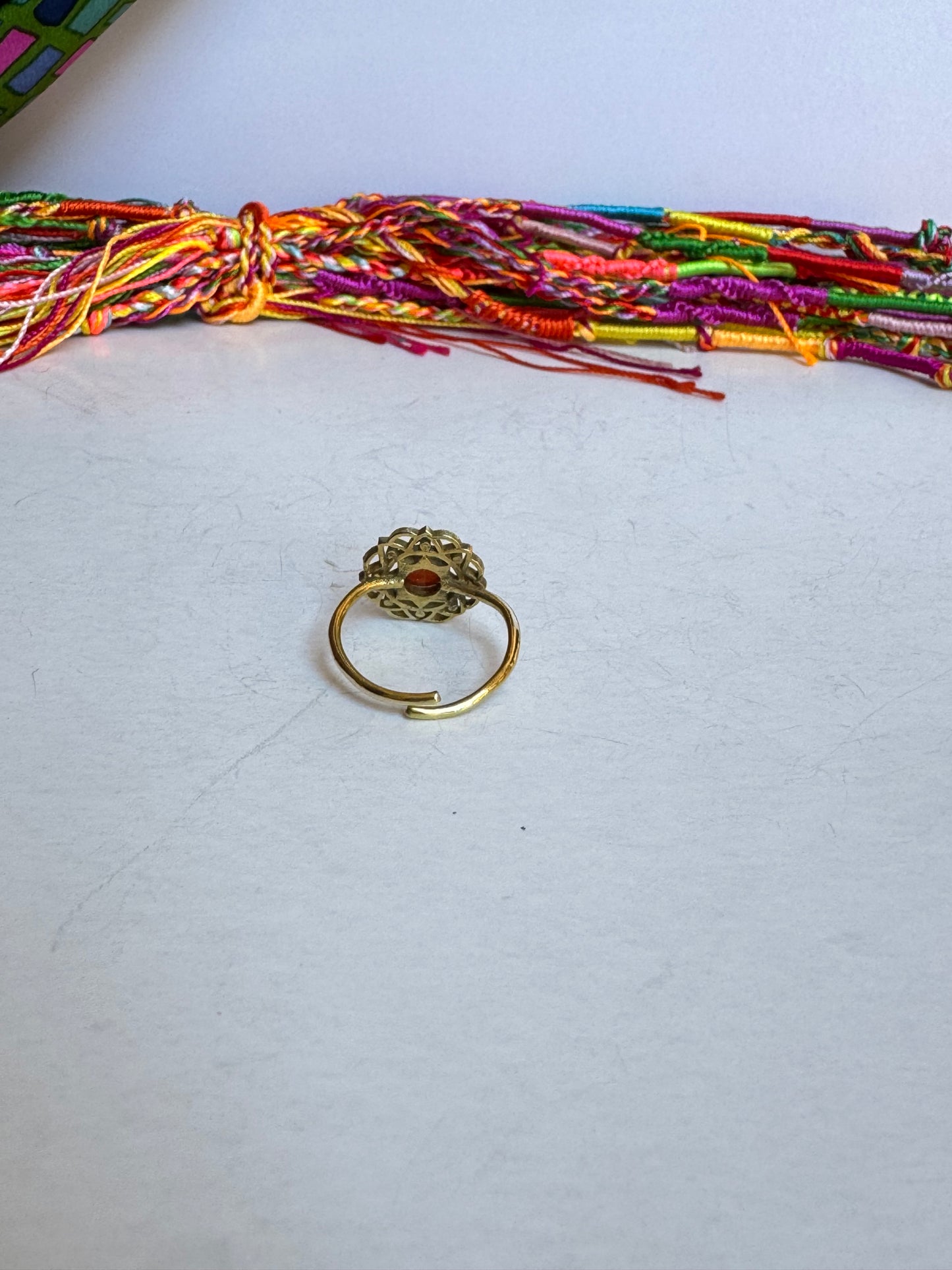 Anello boho dorato rosso