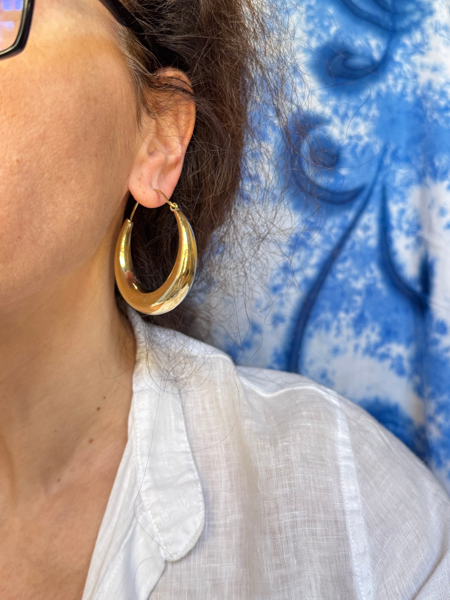 Orecchini boho dorato bombati