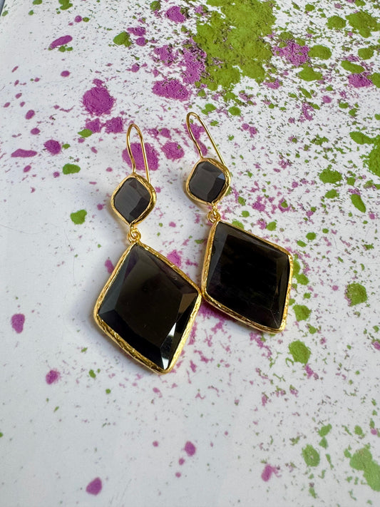 2 stone black rhombus earrings