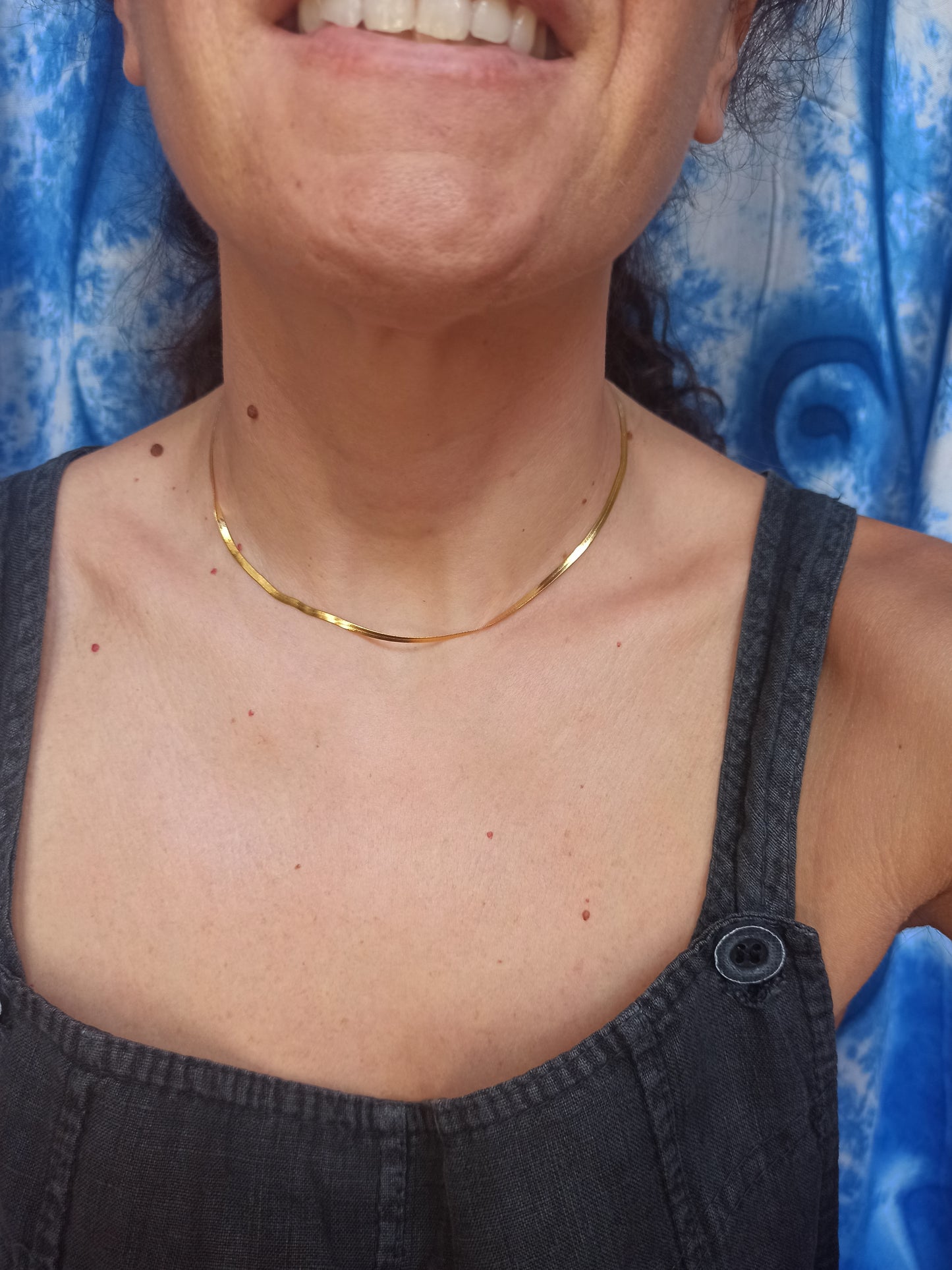 Thin snake choker necklace 37cm golden steel