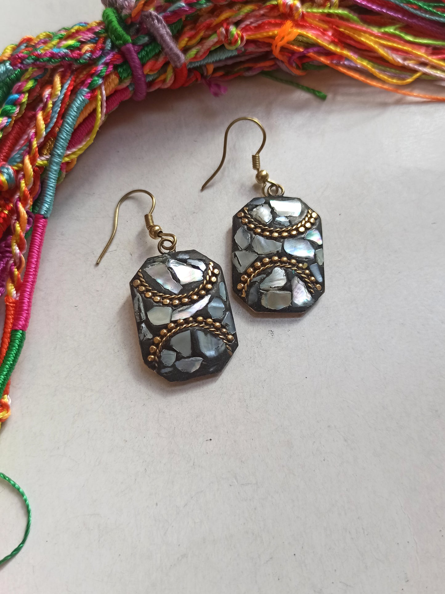 Nepalese mother-of-pearl mosaic earring