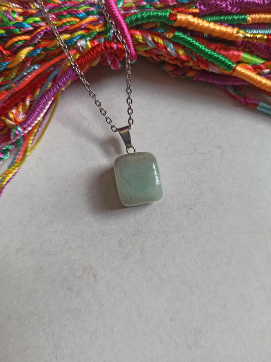 Tumbled green aventurine pendant pendant