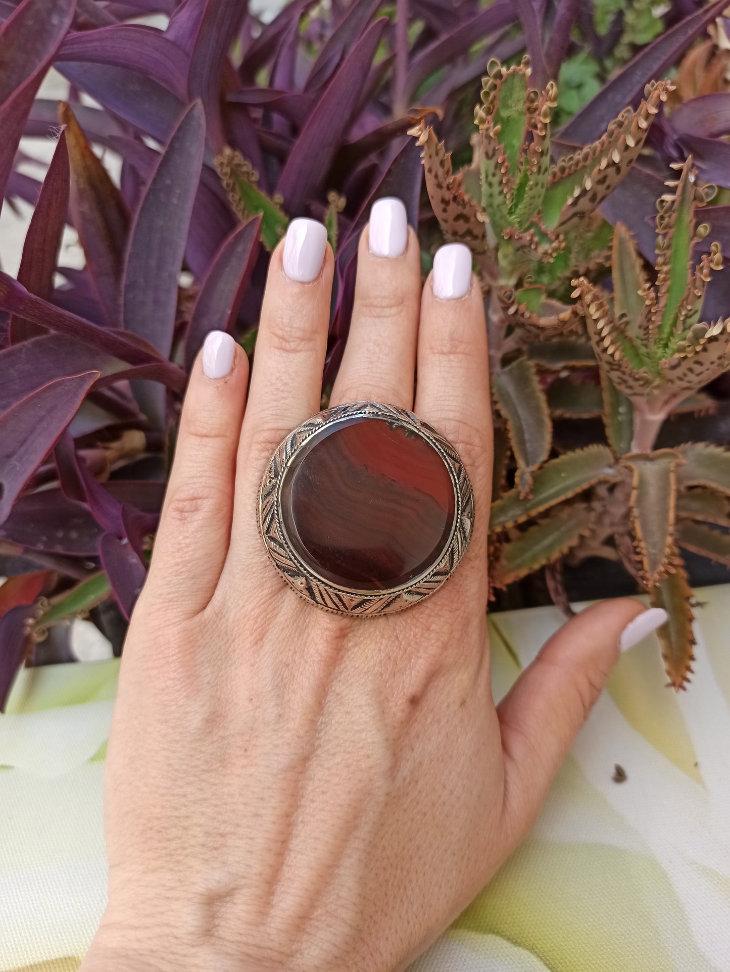 Antique vintage agate stone ring