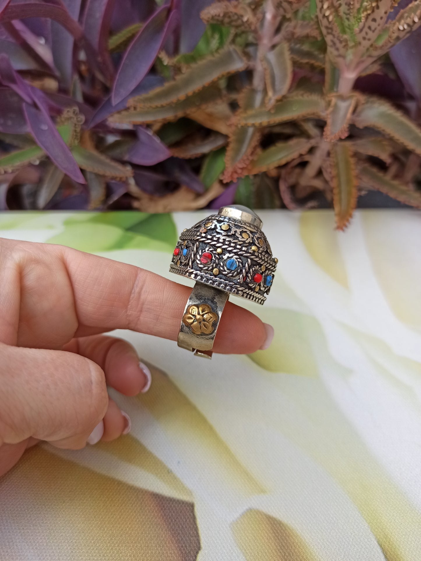 Large antique vintage white agate signet ring