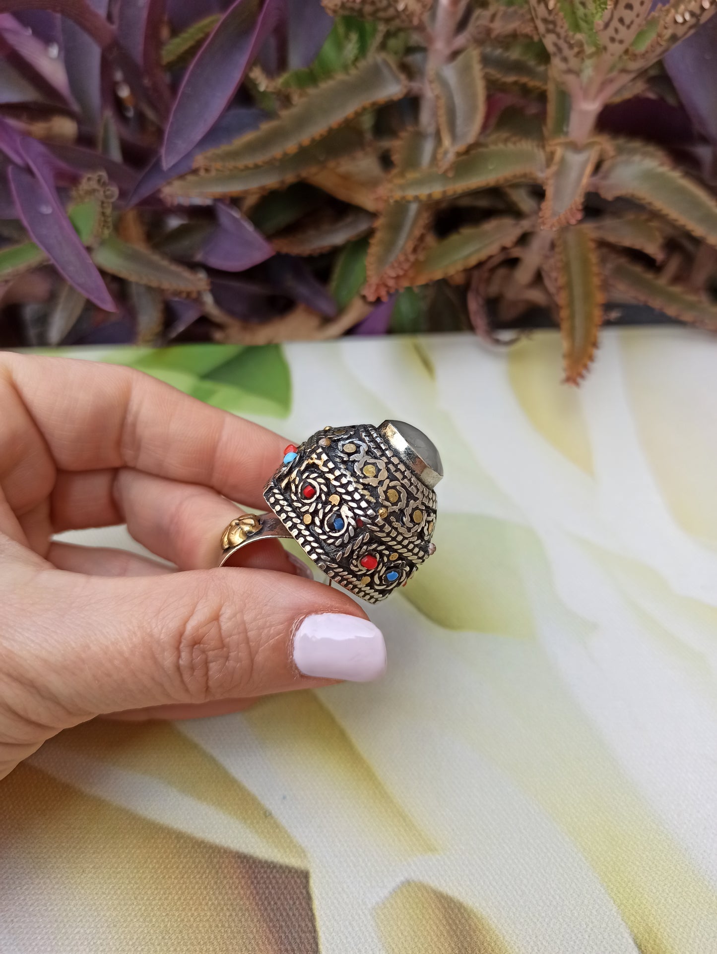 Large antique vintage white agate signet ring