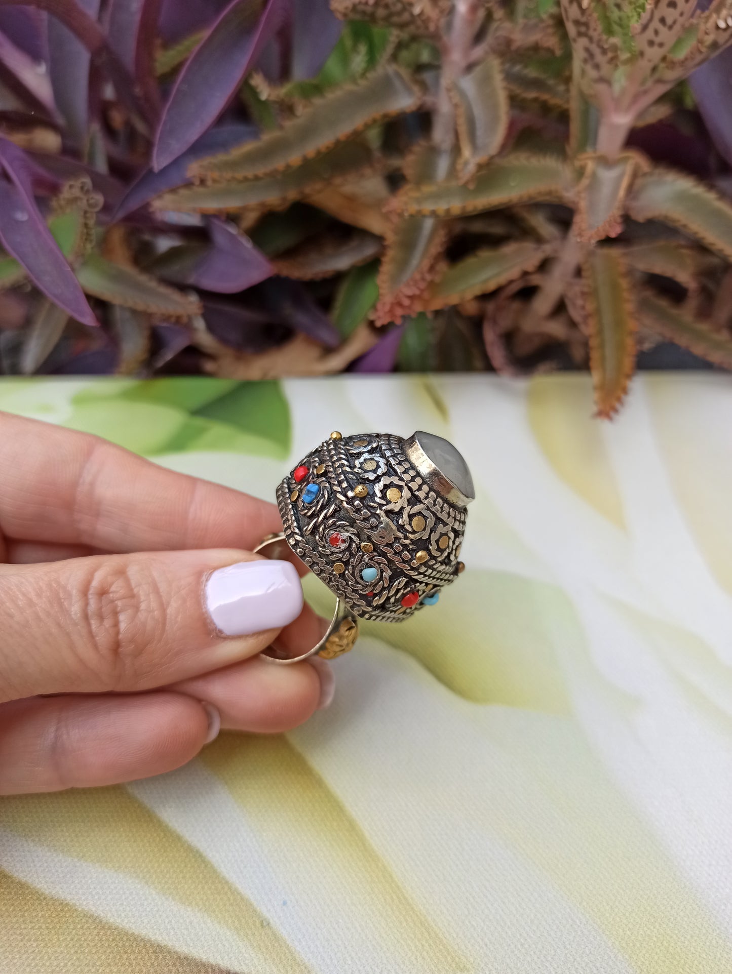 Large antique vintage white agate signet ring