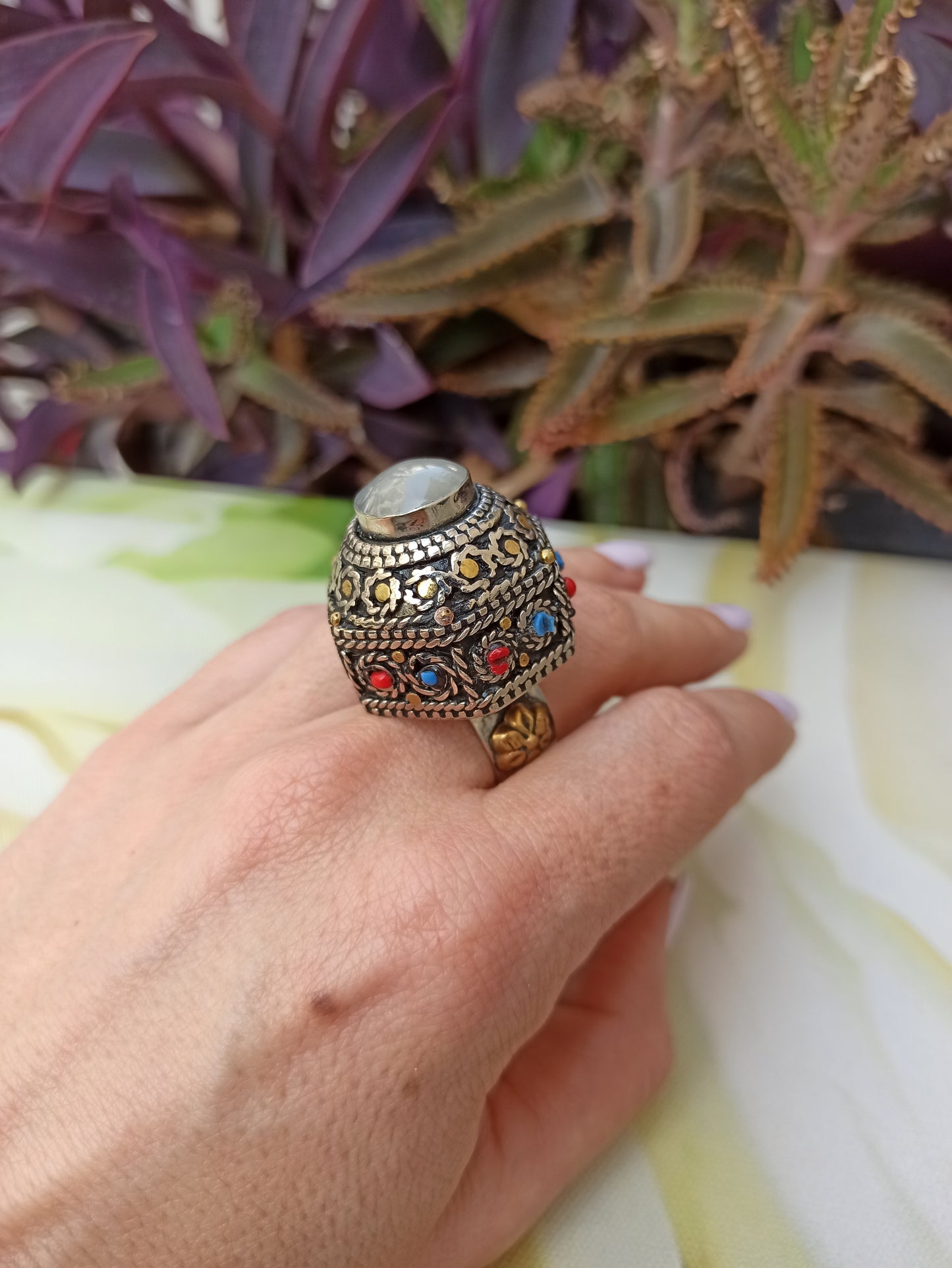 Large antique vintage white agate signet ring