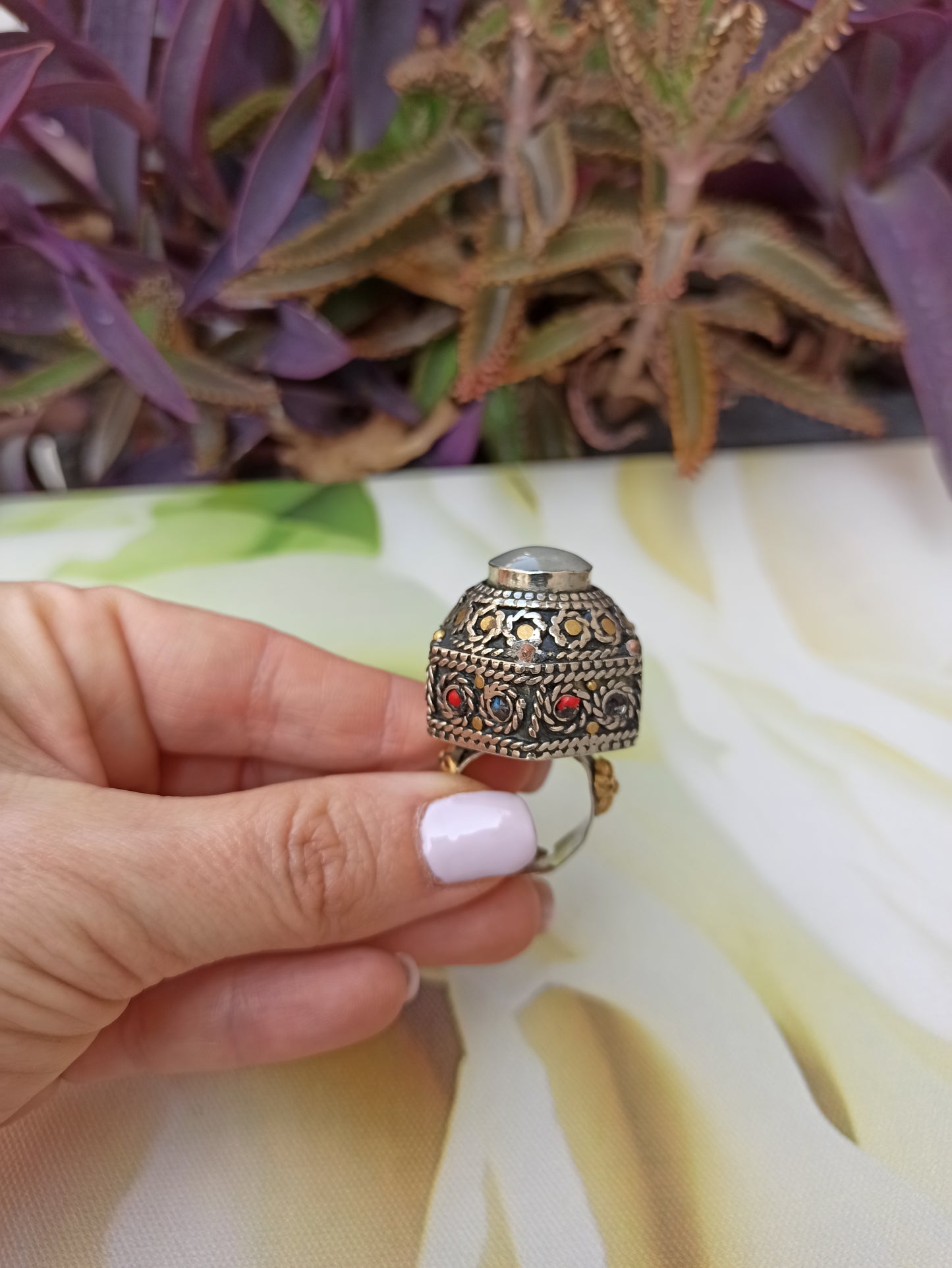 Large antique vintage white agate signet ring