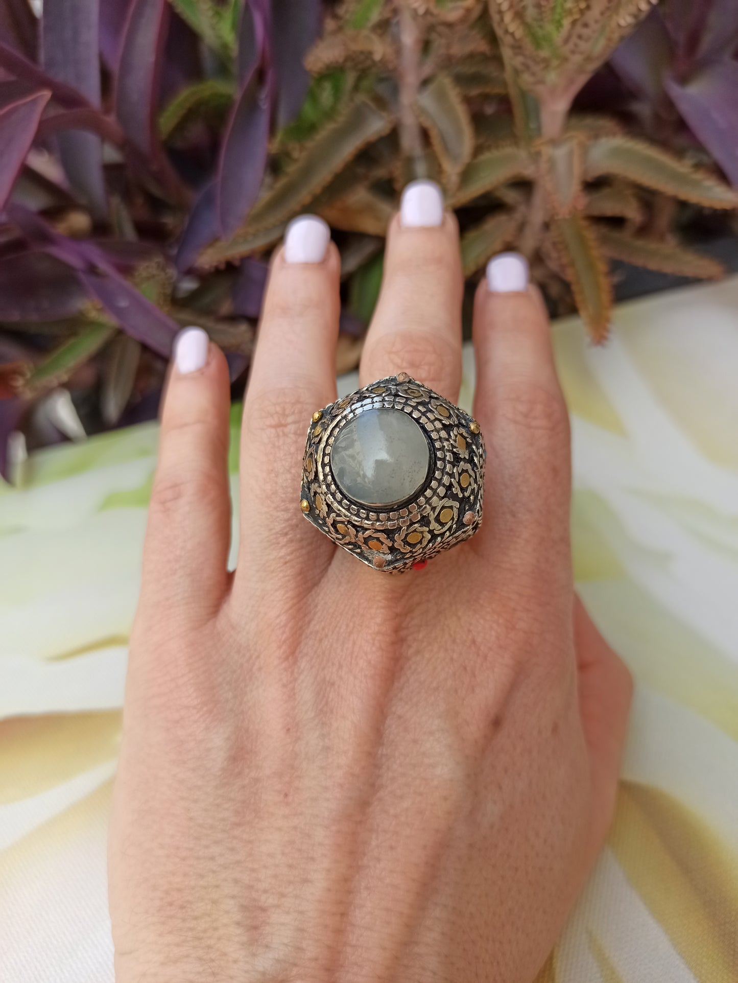 Large antique vintage white agate signet ring