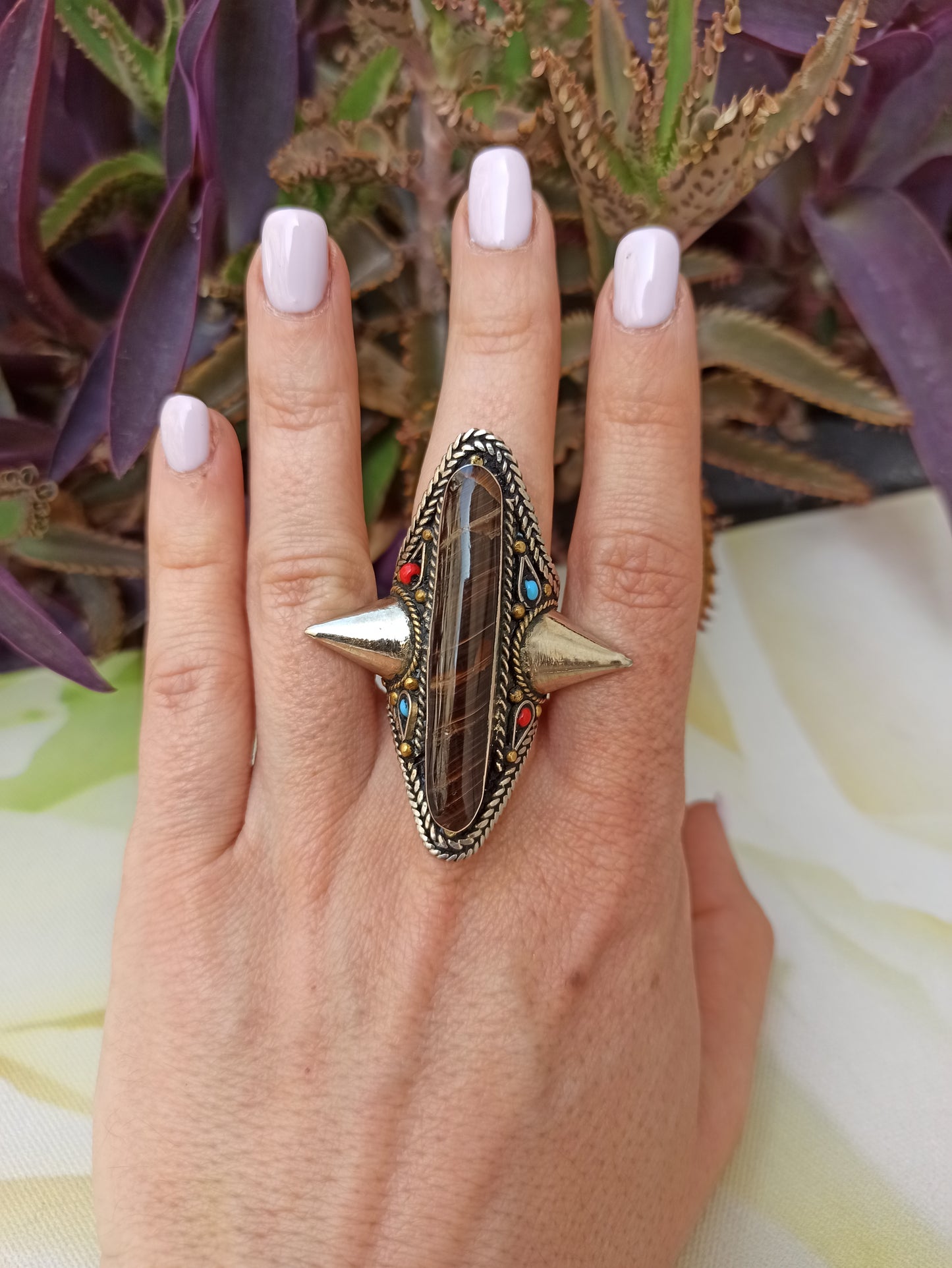 Antique vintage brown striated agate ring