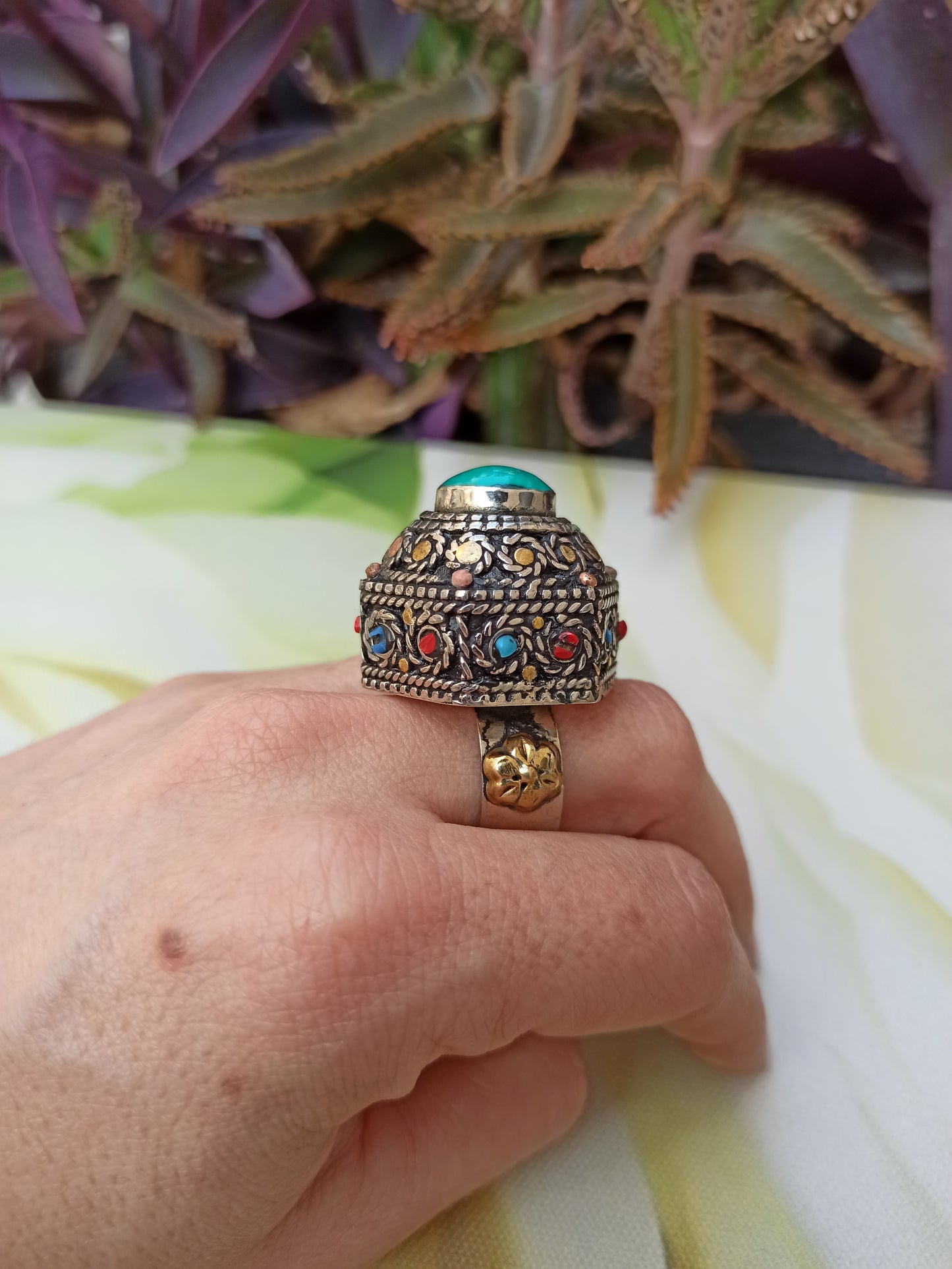 Large antique vintage hard stone seal ring