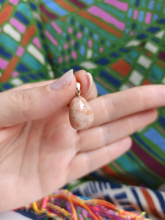 Sonnensteinanhänger aus 925er Silber