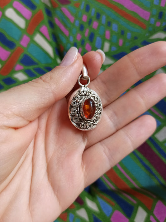 Amber 925 silver pendant