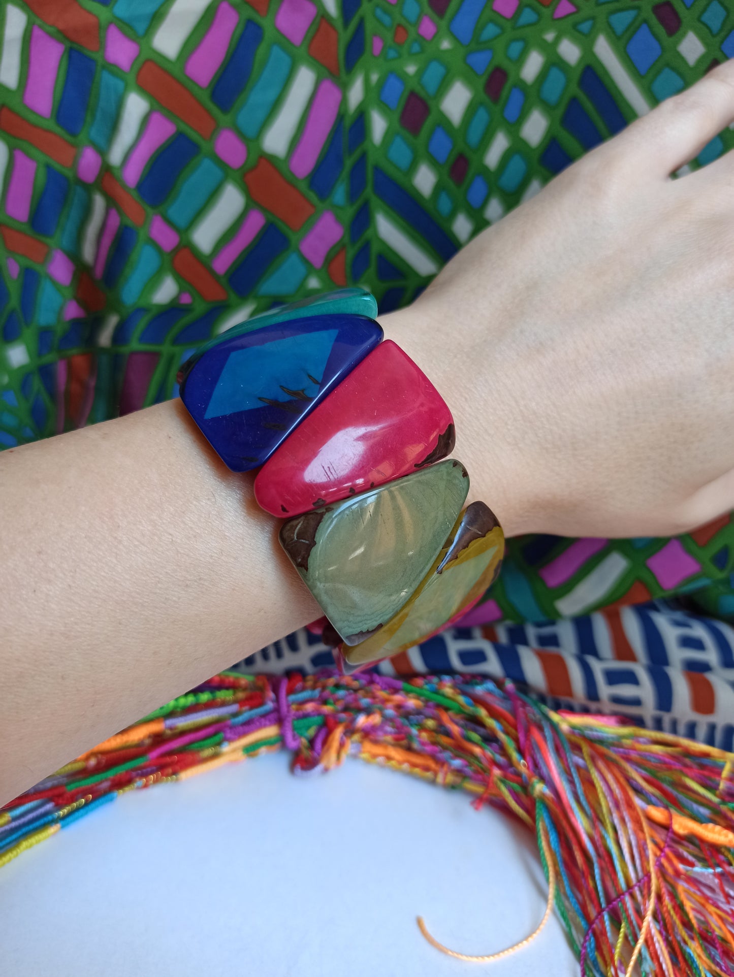 Multicolored tagua elastic bracelet