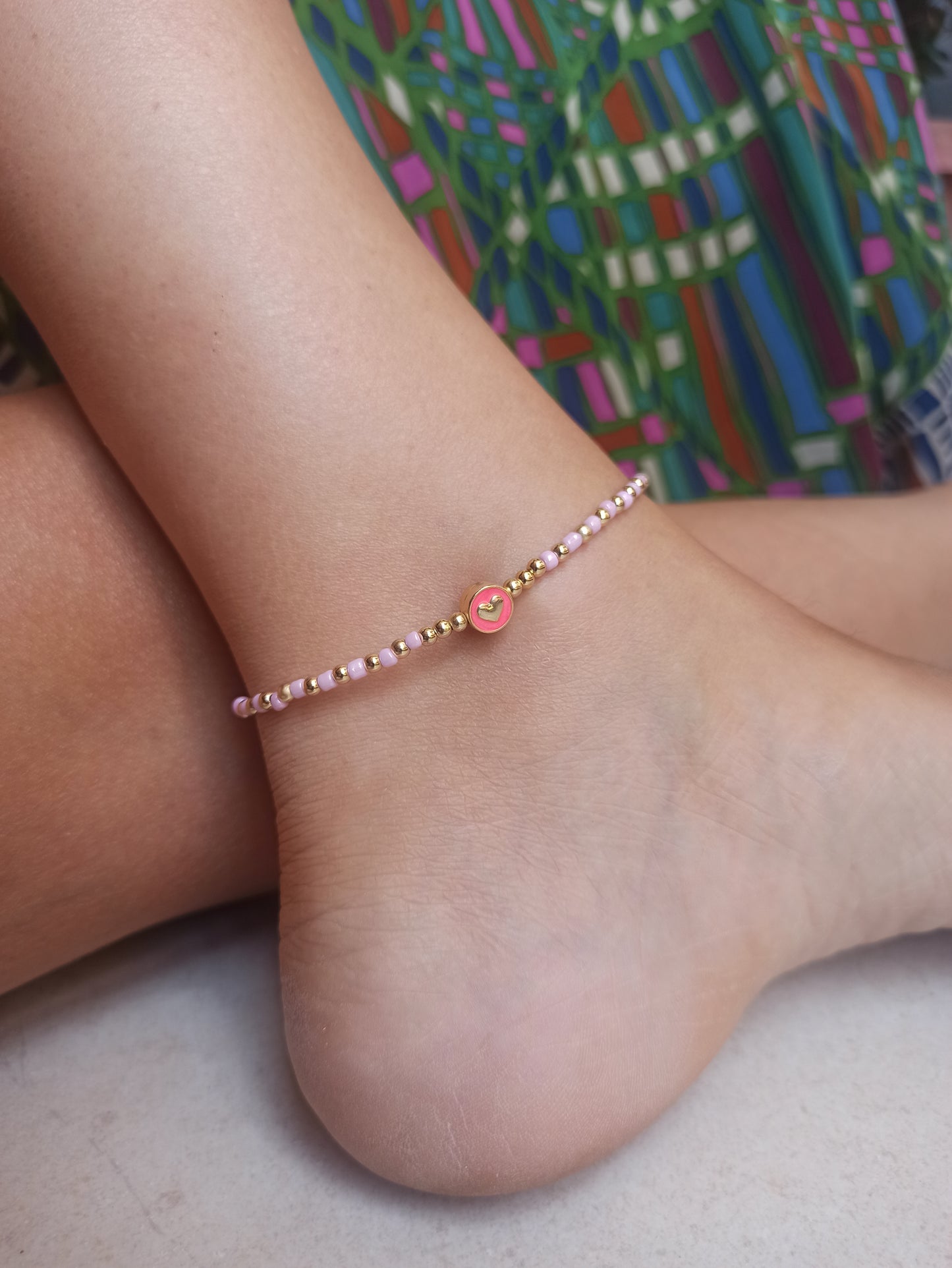 Golden heart anklet with pink beads