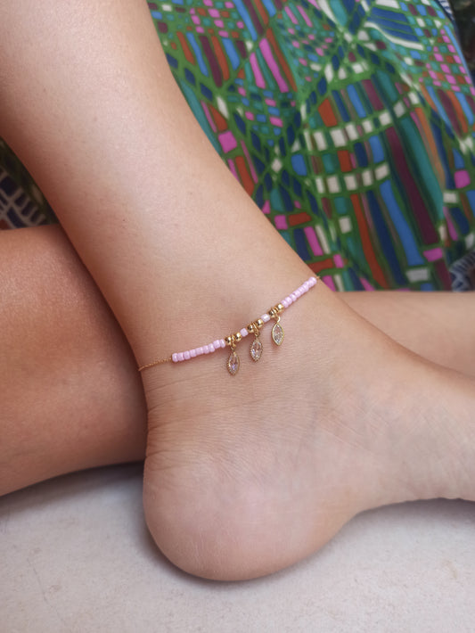 Golden anklet 3 lights pink beads