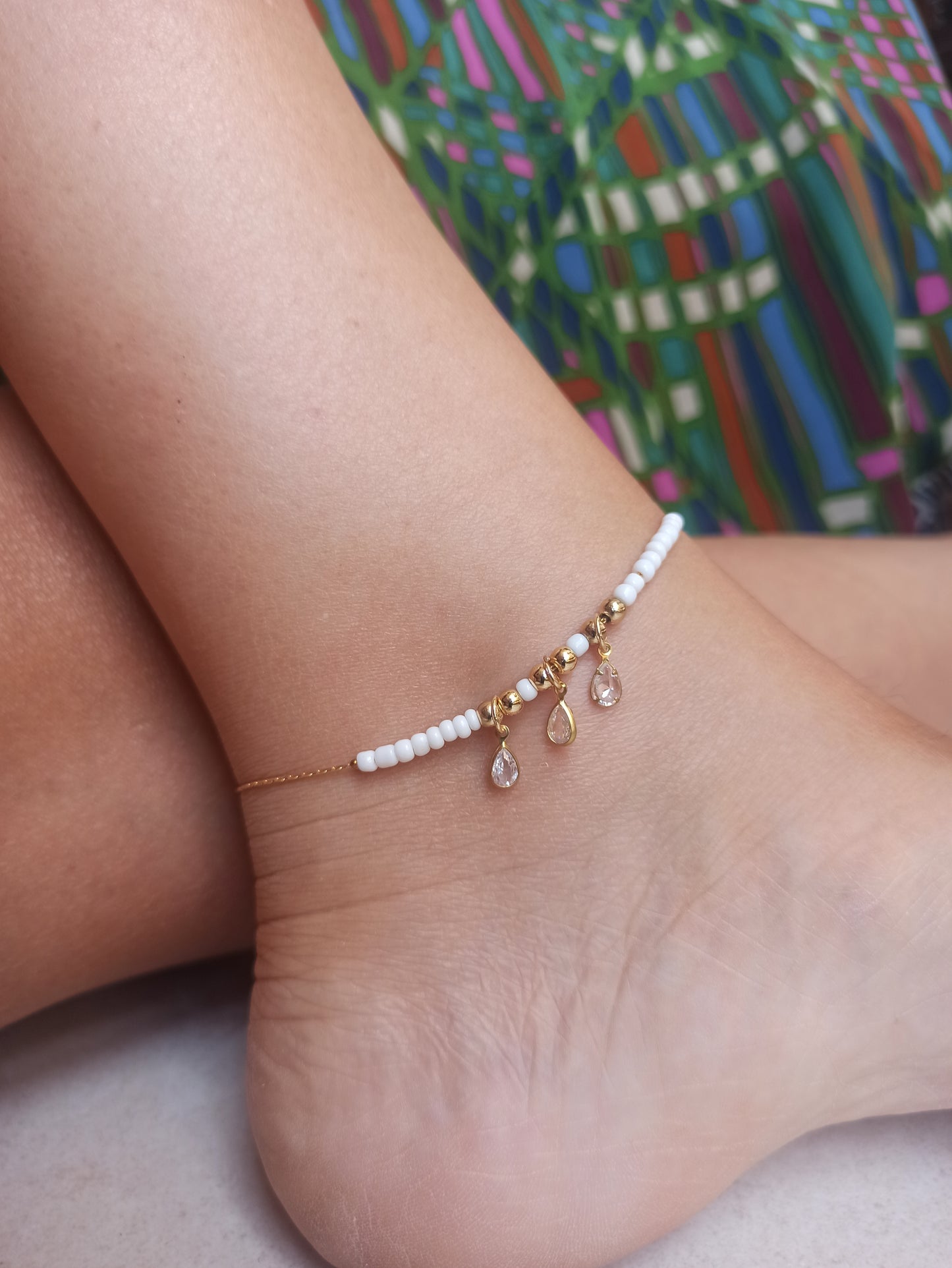 Golden anklet 3 lights white beads