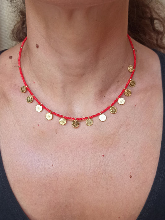 Thin beaded necklace with red coins